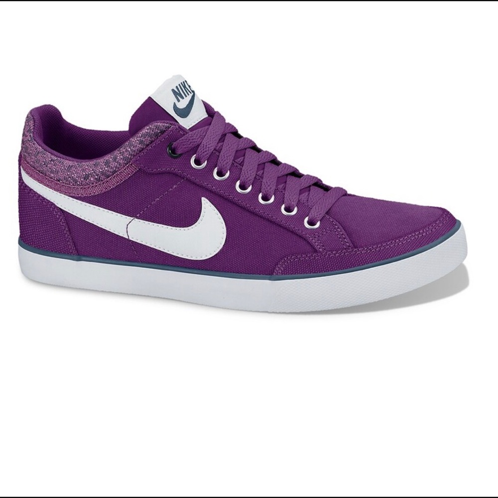 Nike Sneaker